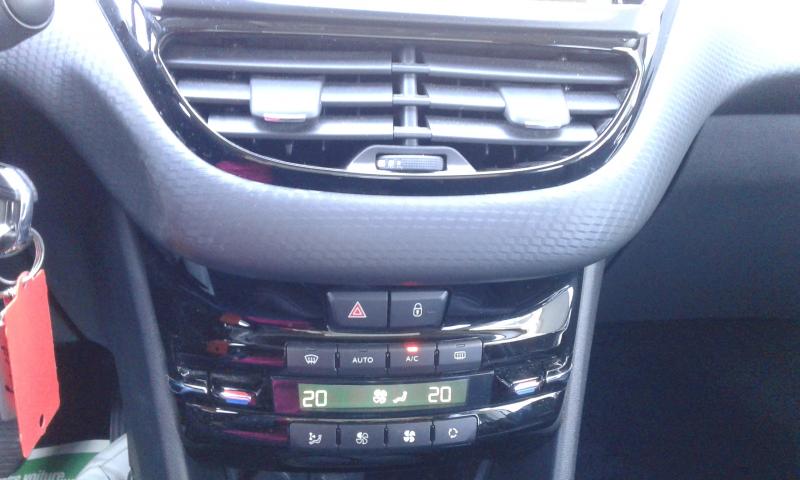 PEUGEOT 2008 ALLURE
