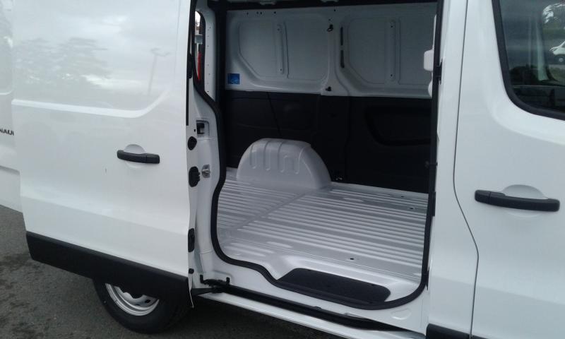 RENAULT TRAFIC L1H1