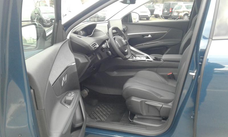 PEUGEOT 3008 1.2 PURETCH 130CV EAT8