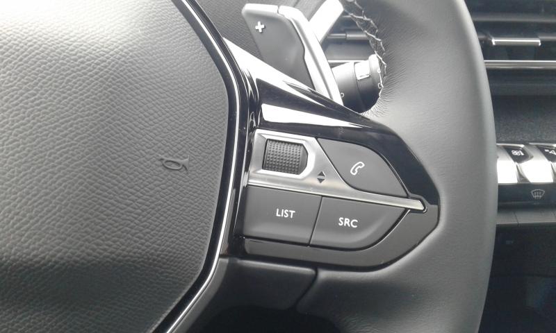 PEUGEOT 3008 1.2 PURETCH 130CV EAT8