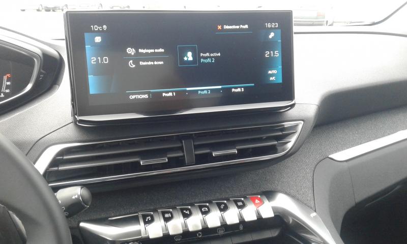 PEUGEOT 3008 1.2 PURETCH 130CV EAT8
